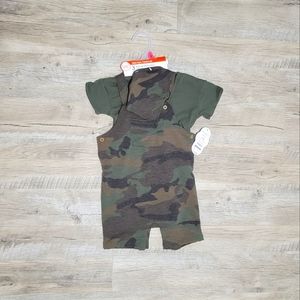 Wonder Nation Camo Romper & Bib Set
